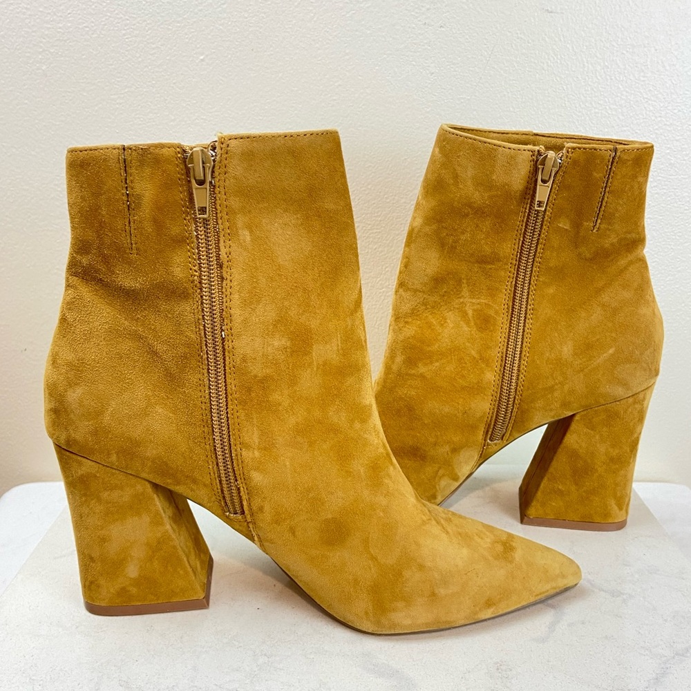 Steve Madden Matilda  Mustard Suede Leather Ankle Booties Block Heel Pointed Toe - Picture 7 of 8